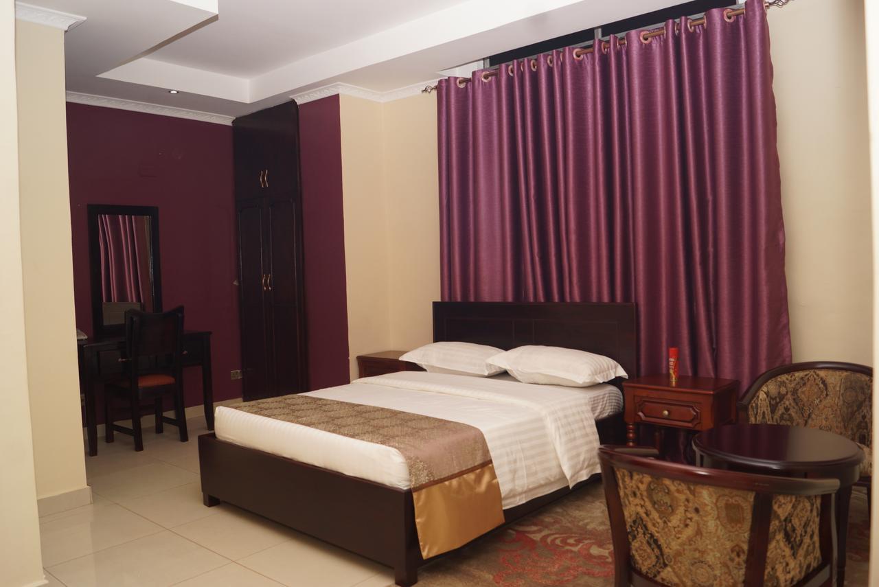Diamonds Hotel Кампала Экстерьер фото